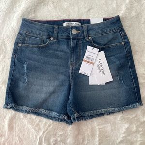 Calvin Klein Big Girls Cut-Off mid-rise Boyfriend Denim Shorts, NWT, Size 12